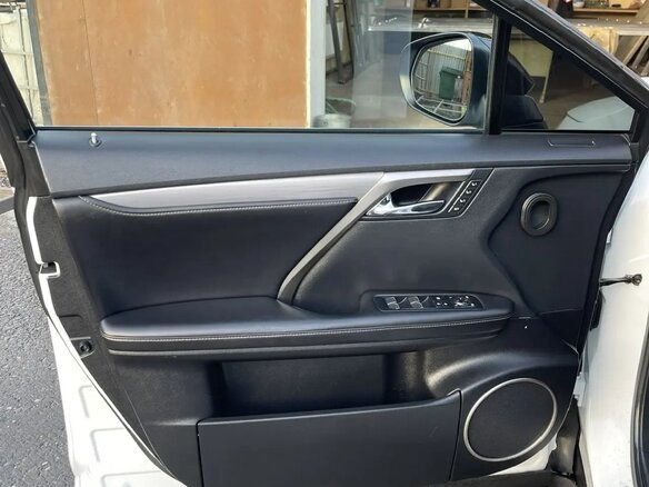 2017 Lexus RX 200t IV, белый, 3799999 рублей - вид 16