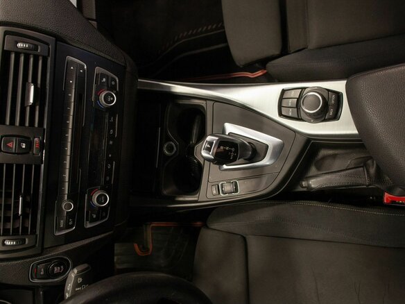 2012 BMW 1 серии 118i II (F20/F21), белый, 1295000 рублей - вид 28