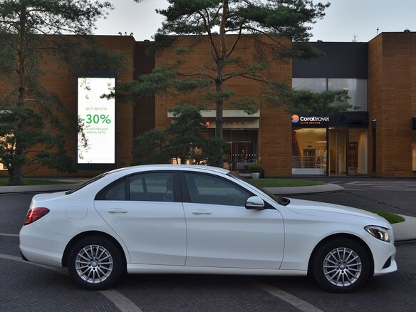 2015 Mercedes-Benz C-Класс 180 IV (W205), белый - вид 4
