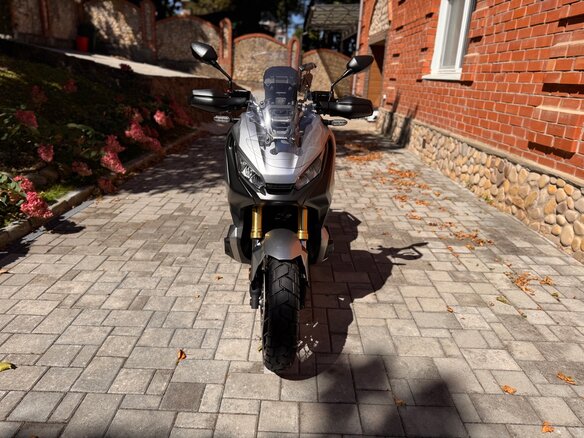 2017 Honda X-ADV, серебристый, 1000000 рублей - вид 7