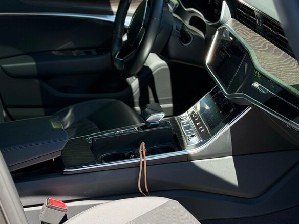 2020 Audi A6 45 TFSI V (C8), чёрный, 4050000 рублей - вид 4