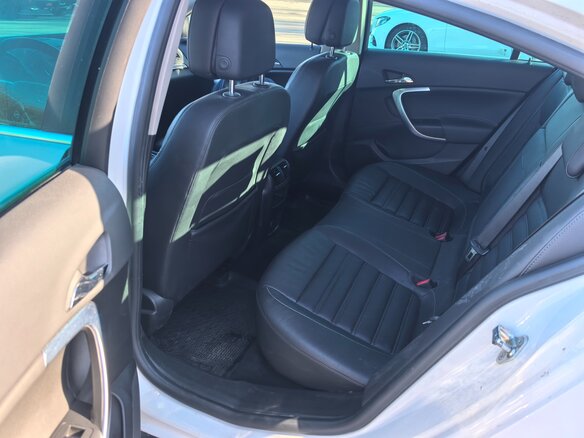 2014 Opel Insignia I Рестайлинг, белый, 930000 рублей - вид 13
