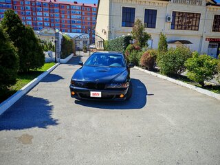 2001 BMW 5 серии 530i IV (E39) Рестайлинг, чёрный, 950000 рублей, вид 3
