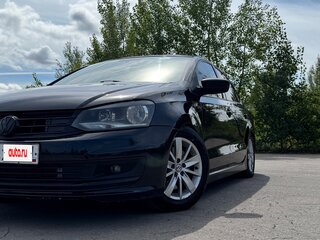 2018 Volkswagen Polo V Рестайлинг, чёрный, 1200000 рублей, вид 2