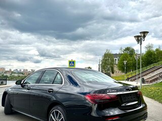 2022 Mercedes-Benz E-Класс 220 d V (W213, S213, C238) Рестайлинг, чёрный, 6070000 рублей, вид 3