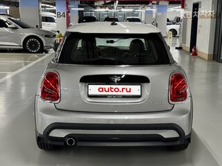 2023 Mini Hatch Cooper III (F55/F56) Рестайлинг 2, серебристый, 1718000 рублей, вид 4