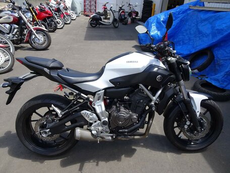 2014 Yamaha MT-07 (FZ-07), белый, 625000 рублей, вид 2