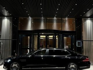 2024 Genesis G90 Limousine II, чёрный, 10000000 рублей, вид 3