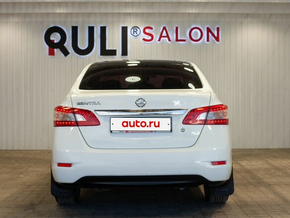 2015 Nissan Sentra VII (B17), белый, 985000 рублей - вид 10