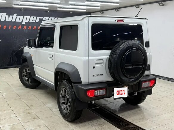2021 Suzuki Jimny Sierra IV, белый, 2350000 рублей - вид 8