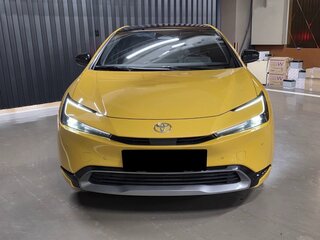 2025 Toyota Prius V (XW60), жёлтый, 3355000 рублей, вид 1