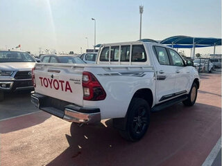 2025 Toyota Hilux VIII Рестайлинг 2, белый, 4900000 рублей, вид 4