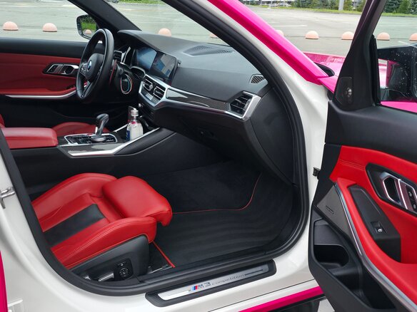 2022 BMW M3 Competition Package VI (G80), розовый, 7750000 рублей - вид 15