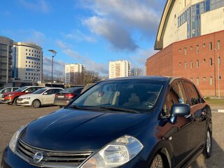 2010 Nissan Tiida I Рестайлинг, синий, 840000 рублей, вид 1