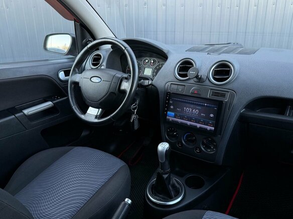 2007 Ford Fusion I Рестайлинг, красный, 460000 рублей - вид 12