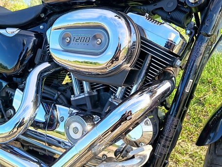 2016 Harley-Davidson Sportster 1200, чёрный, 950000 рублей, вид 3