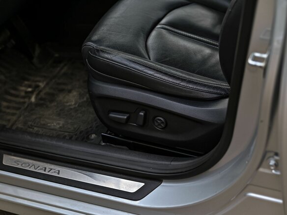 2018 Hyundai Sonata VII (LF) Рестайлинг, серебристый - вид 12