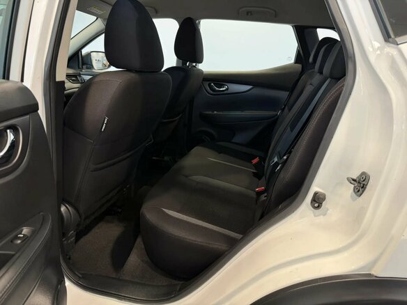 2020 Nissan Qashqai II Рестайлинг, белый, 1739000 рублей - вид 12