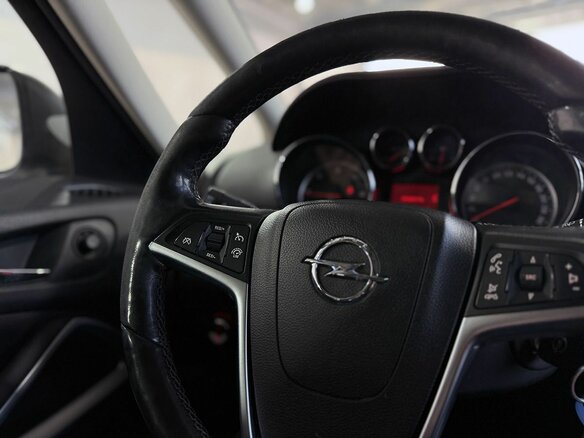 2013 Opel Zafira C, белый - вид 15