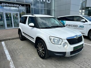 2012 Skoda Yeti I, белый, 619000 рублей, вид 3