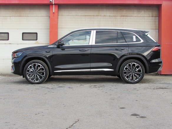 2026 Geely Monjaro (Xingyue L) I Рестайлинг 2 (China Market), чёрный, 4190000 рублей - вид 5