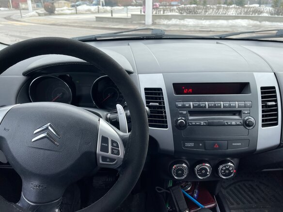 2011 Citroen C-Crosser, коричневый, 1000000 рублей - вид 4