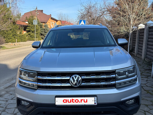 2018 Volkswagen Teramont I, серебристый, 3100000 рублей - вид 1