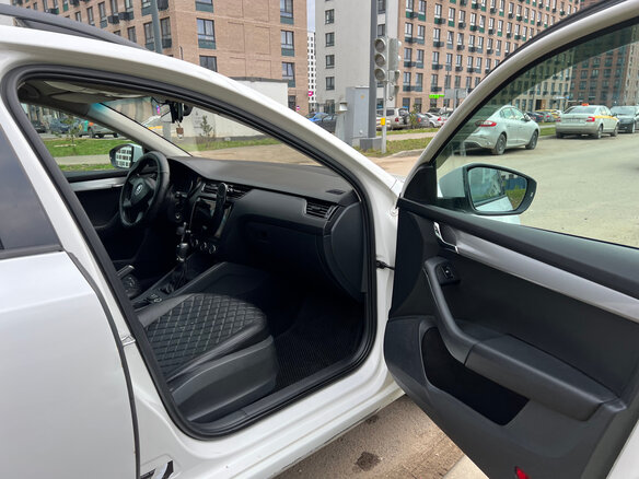 2014 Skoda Octavia III (A7), белый, 530000 рублей - вид 11