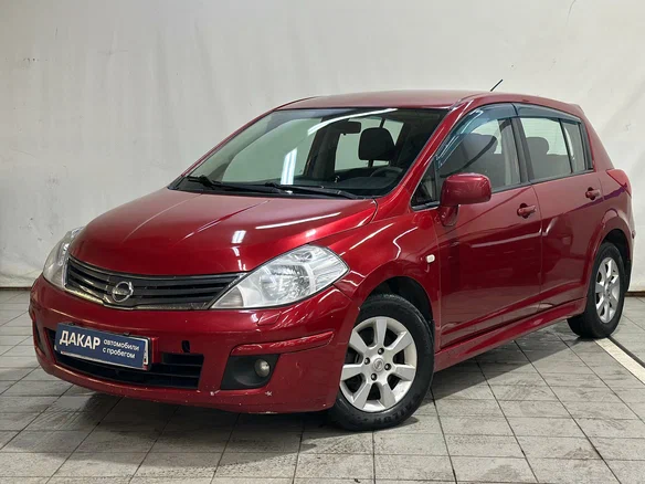 2012 Nissan Tiida I Рестайлинг, красный, 720000 рублей