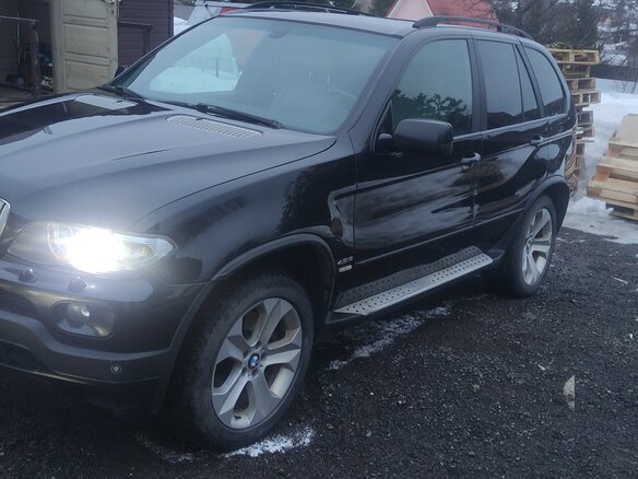 2006 BMW X5 4.8is I (E53) Рестайлинг, чёрный, 1799999 рублей - вид 1