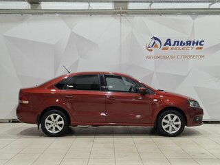 2011 Volkswagen Polo V, красный, 615000 рублей, вид 2