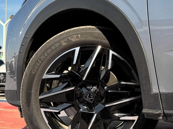 2026 Peugeot 3008 III, серебристый - вид 18