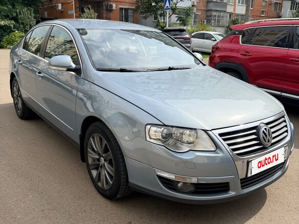 2010 Volkswagen Passat B6, серый, 700000 рублей - вид 3