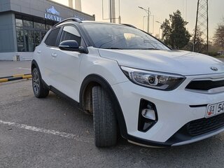 2020 Kia Stonic I, белый, 1580066 рублей, вид 3