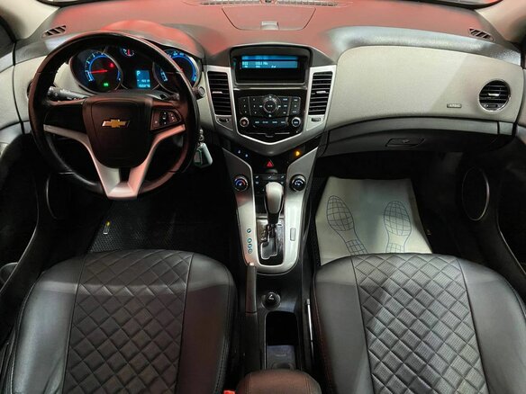 2012 Chevrolet Cruze I, белый, 699000 рублей - вид 6