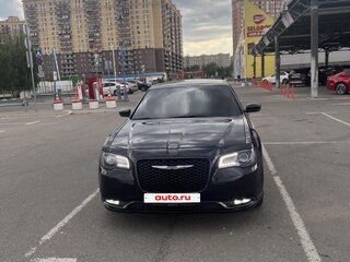 2019 Chrysler 300C II Рестайлинг, чёрный, 3500000 рублей, вид 2