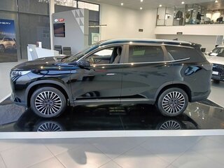 2025 Tenet T8, чёрный, 3865000 рублей, вид 3