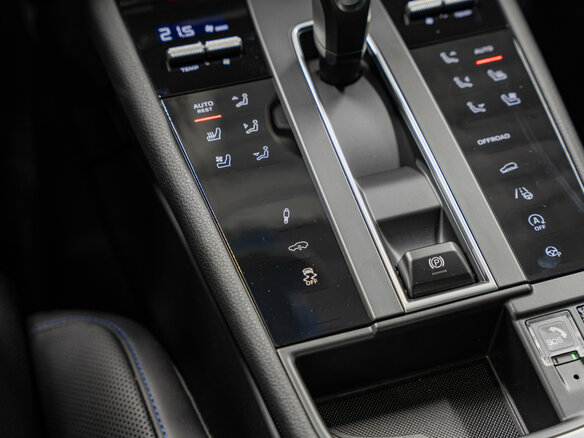 2026 Porsche Macan I Рестайлинг 2, серый, 12245000 рублей - вид 21