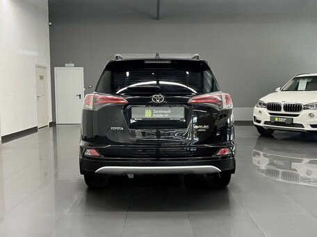 2016 Toyota RAV4 IV (XA40) Рестайлинг, чёрный, 1765000 рублей, вид 4
