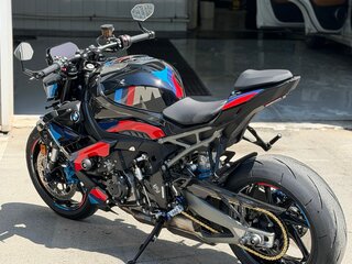 2025 BMW M 1000 R, чёрный, 2500000 рублей, вид 4