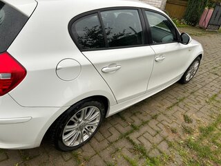 2011 BMW 1 серии 116i I (E81/E82/E87/E88) Рестайлинг, белый, 1270000 рублей, вид 3