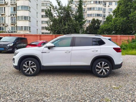 2022 Volkswagen Tayron I, белый, 1645897 рублей, вид 3