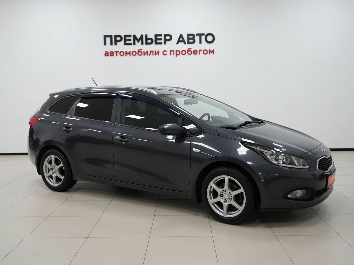 Открыть фотографии: Kia Ceed II