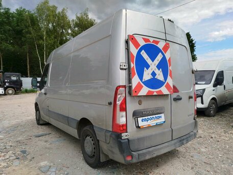 2019 Renault Master, серебристый, 2452500 рублей, вид 4