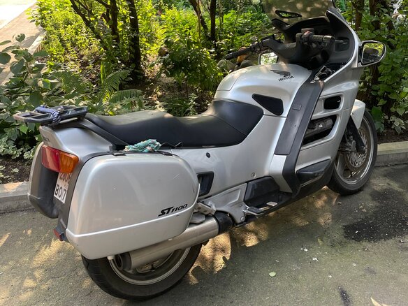 1993 Honda ST 1100, серебристый, 380000 рублей - вид 3