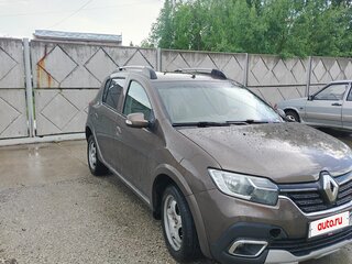 2018 Renault Sandero Stepway II Рестайлинг, коричневый, 950000 рублей, вид 3