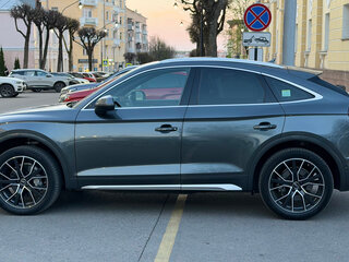 2023 Audi Q5 Sportback 45 TFSI I (FY), серый, 5995000 рублей, вид 4
