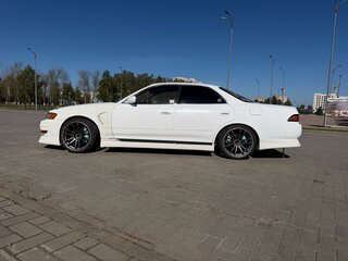 1993 Toyota Mark II VII (X90), белый, 810000 рублей, вид 2