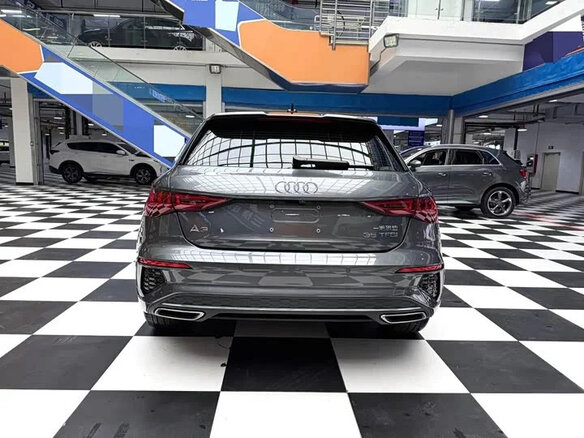 2023 Audi A3 35 TFSI Long IV (8Y), серый, 1800000 рублей - вид 3
