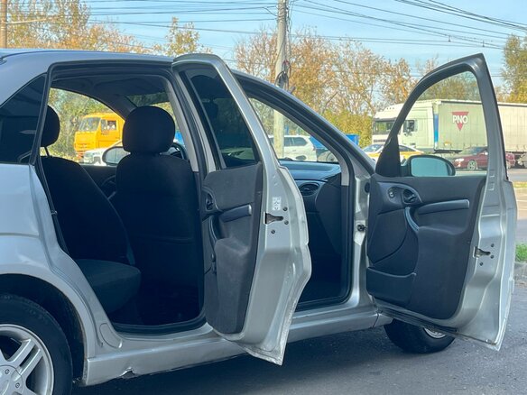 2005 Ford Focus I Рестайлинг, серый, 249999 рублей - вид 15